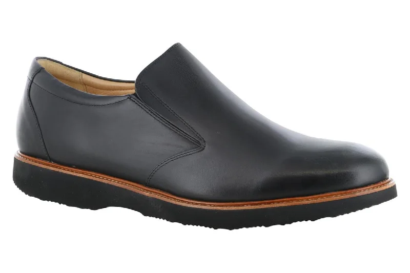 stylish formal shoes with soft leather for men-Samuel Hubbard Frequent Traveler Slip On Black