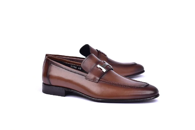 classic dress shoes for men with soft leather lining-Corrente 5760 H Buckle loafer Shoes - Cognac