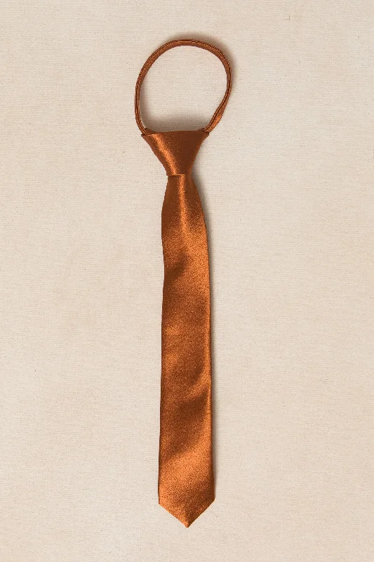 Men's tie with fine geometric pattern for business wear-Boys Max Tie in Amber Satin