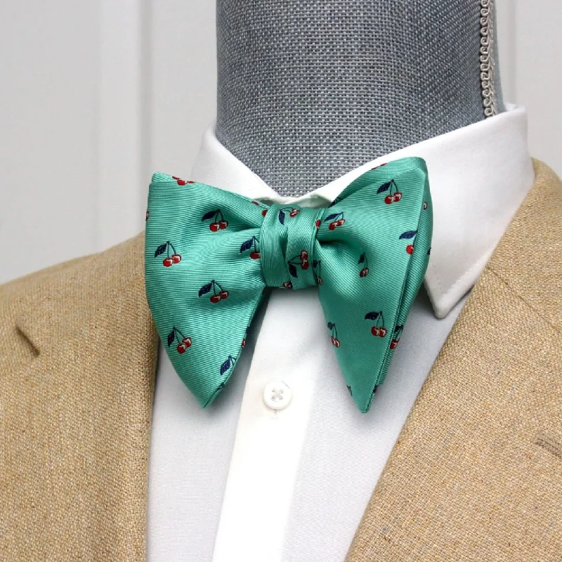 Men's tie for a polished office look with geometric designs-Green Silk Big Butterfly Bow Tie