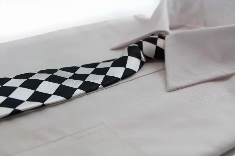 Men's tie for a stylish corporate appearance with sharp design-Kids Boys  Black & White Patterned Elastic Neck Tie - Big Checkers