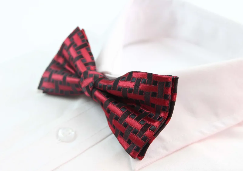 Stylish men's tie with classic pinstripes-Mens Black & Red Tetris Patterned Bow Tie