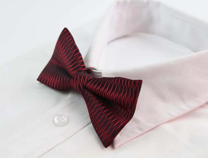 Best men's tie for business luncheons-Mens Black & Red Fire Patterned Bow Tie