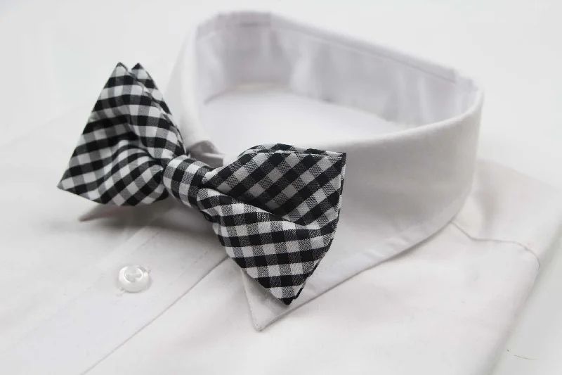 Designer men's tie with premium fabric for weddings-Mens Black & White Checkered Cotton Bow Tie