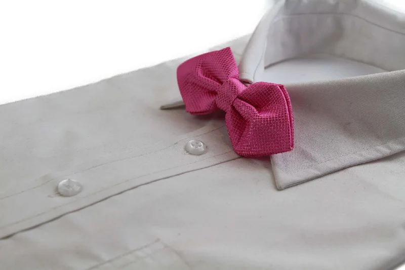 Men's tie for a stylish corporate appearance with sharp design-Mens Fuchsia Diamond Shaped Checkered Bow Tie