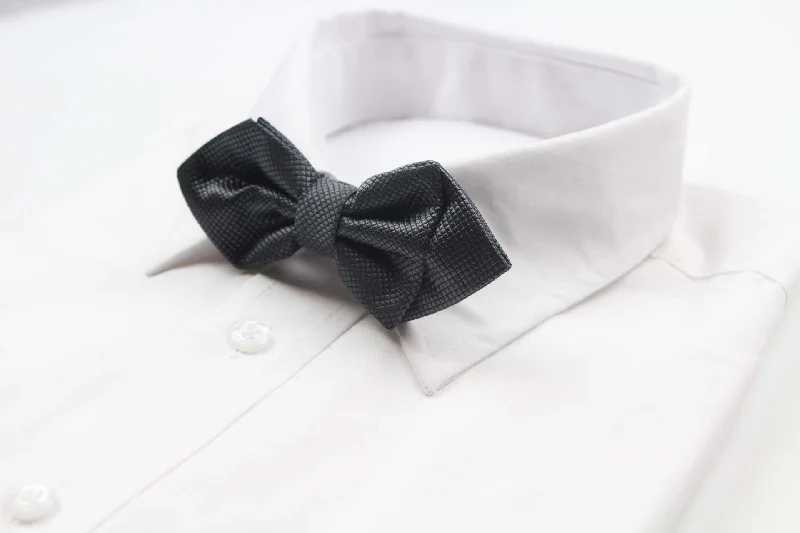 Classic men's tie with rich tones for formal gatherings-Mens Gunmetal Diamond Shaped Checkered Bow Tie