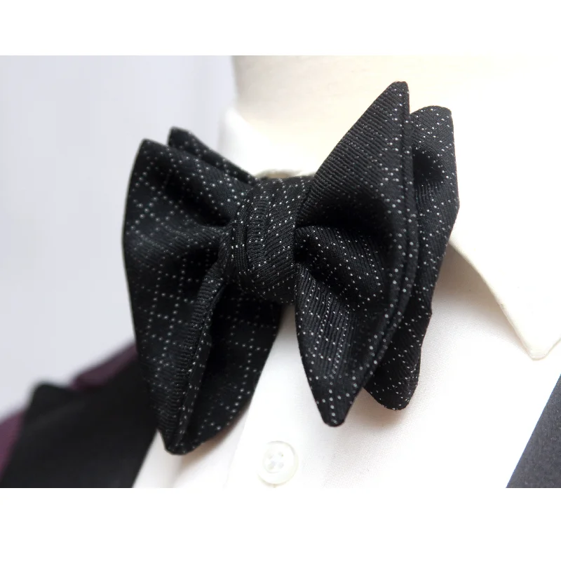 Stylish men's tie for fashion-forward meetings-Men's Large Silk Bow Tie