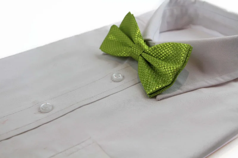 Designer tie for business professionals with chic design-Mens Light Green Disco Shine Checkered Patterned Bow Tie