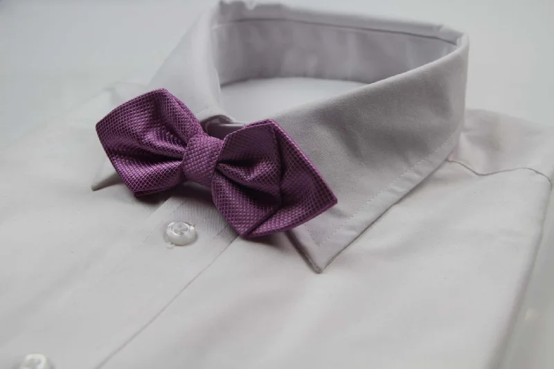 Stylish men's tie with fine houndstooth print for office wear-Mens Light Purple Diamond Shaped Checkered Bow Tie