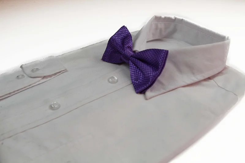 Men's tie with textured finish for upscale functions-Mens Light Purple Disco Shine Checkered Patterned Bow Tie