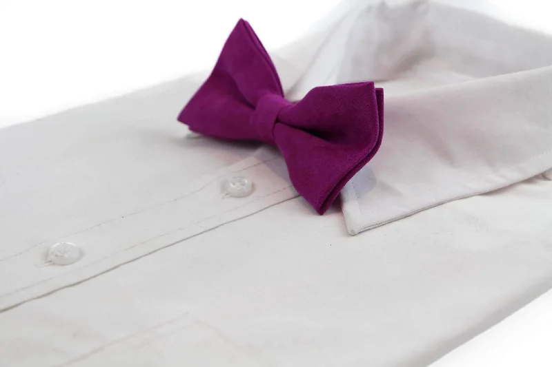 Classic men's tie with light fabric for summer events-Mens Magenta Velvet Plain Colour Bow Tie