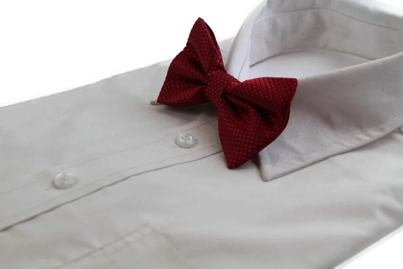 Men's tie for business attire with bold hues-Mens Maroon Plain Coloured Large Patterned Checkered Bow Tie