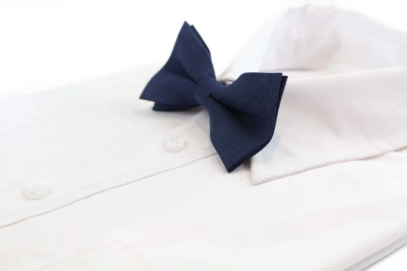 Elegant silk tie for weddings and galas-Mens Navy Velvet Plain Colour Bow Tie