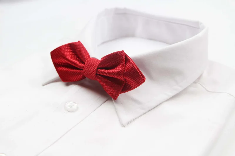 Designer men's tie with minimalistic print for high-end wear-Mens Red Orange Diamond Shaped Checkered Bow Tie