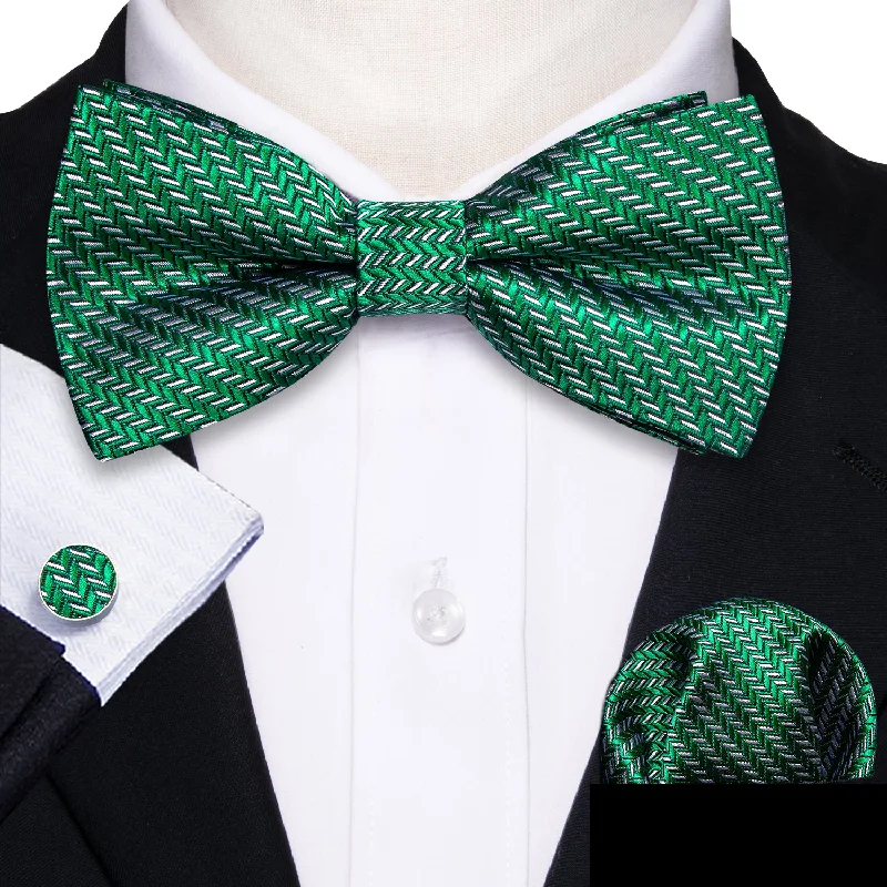 Men's tie with bold abstract print for formal events-Green White Striped Silk Pre-tied Bow Tie Hanky Cufflinks Set