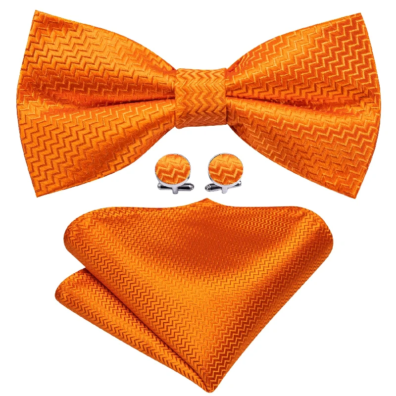 Men's tie with rich fabric for corporate functions-Orange Curve Silk Bow Tie Hanky Cufflinks Set