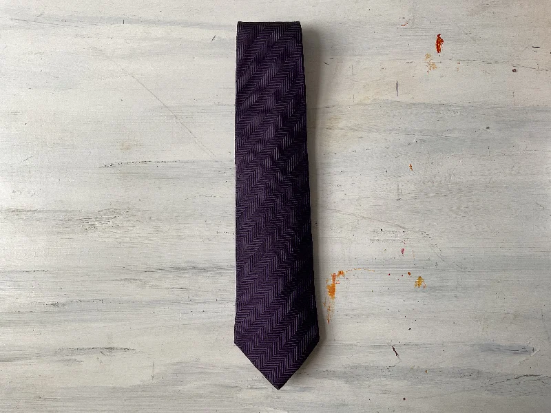 Classic men's tie with subtle color palette-Vintage Boss tie