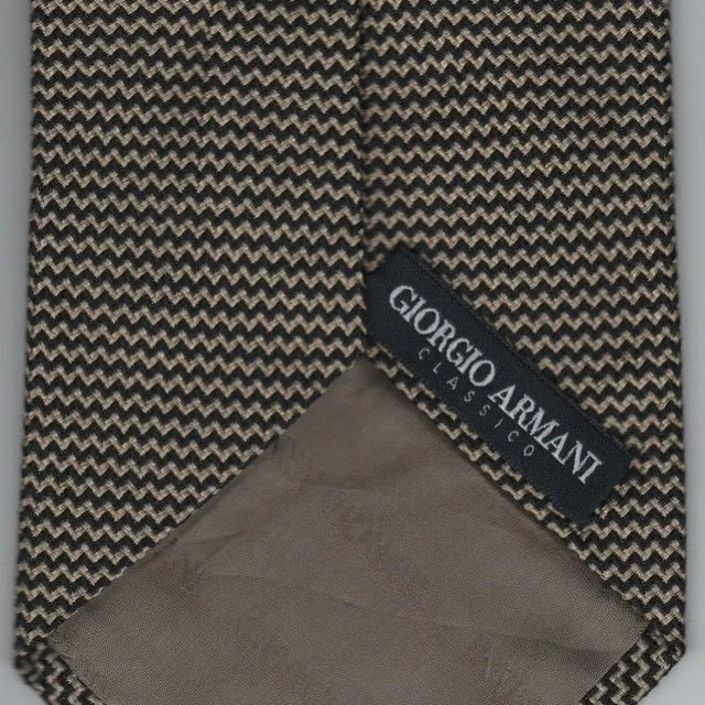 Classic men's tie for business events with sleek design-Vintage Giorgio Armani Classico tie