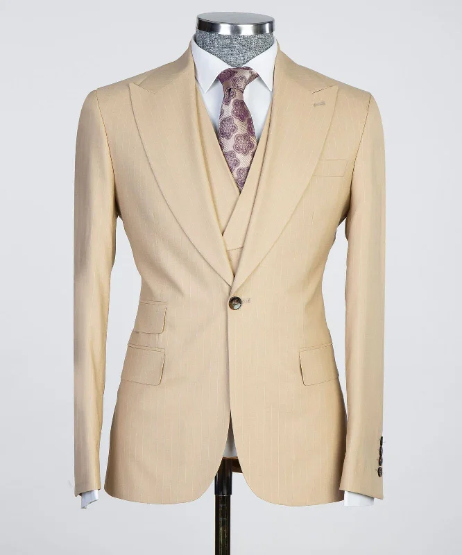 men's slim fit tuxedo with pleats and bowtie -Light Beige Suit For Men